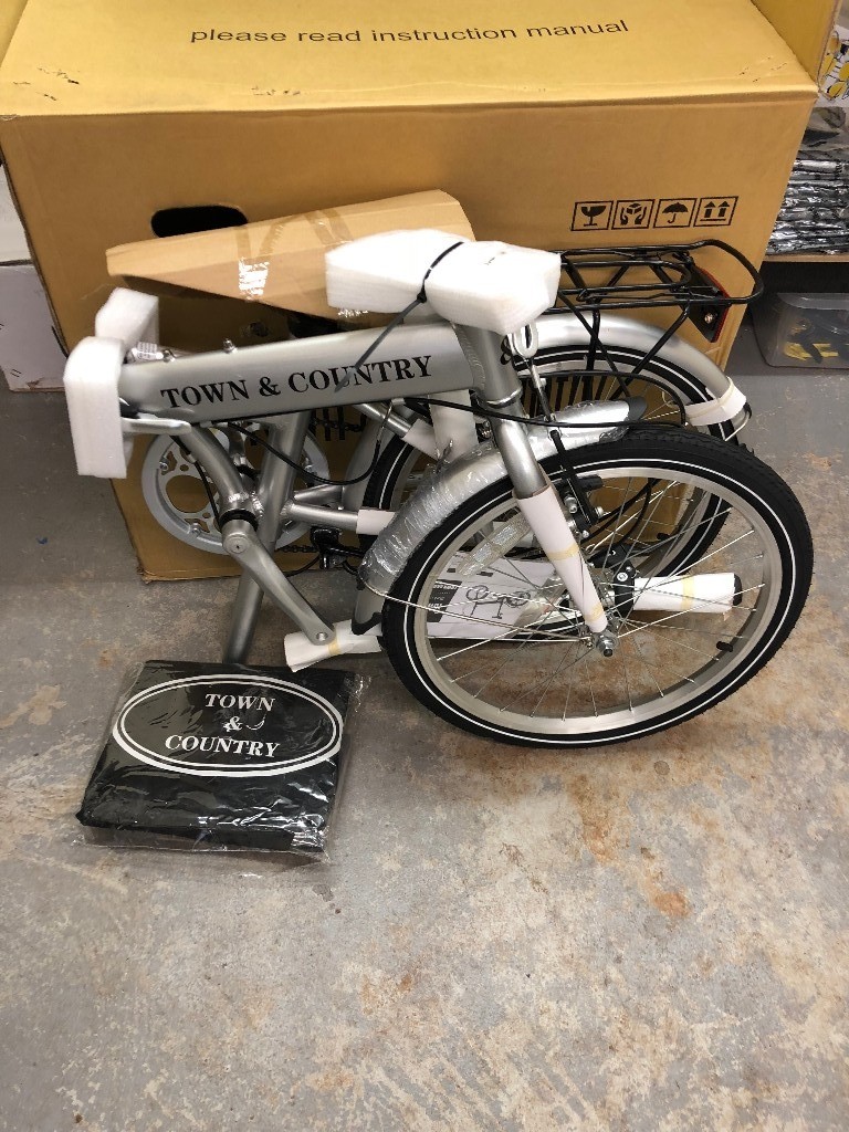 Town & Country Folding / Foldaway Bike - Silver Colour - BRAND NEW IN