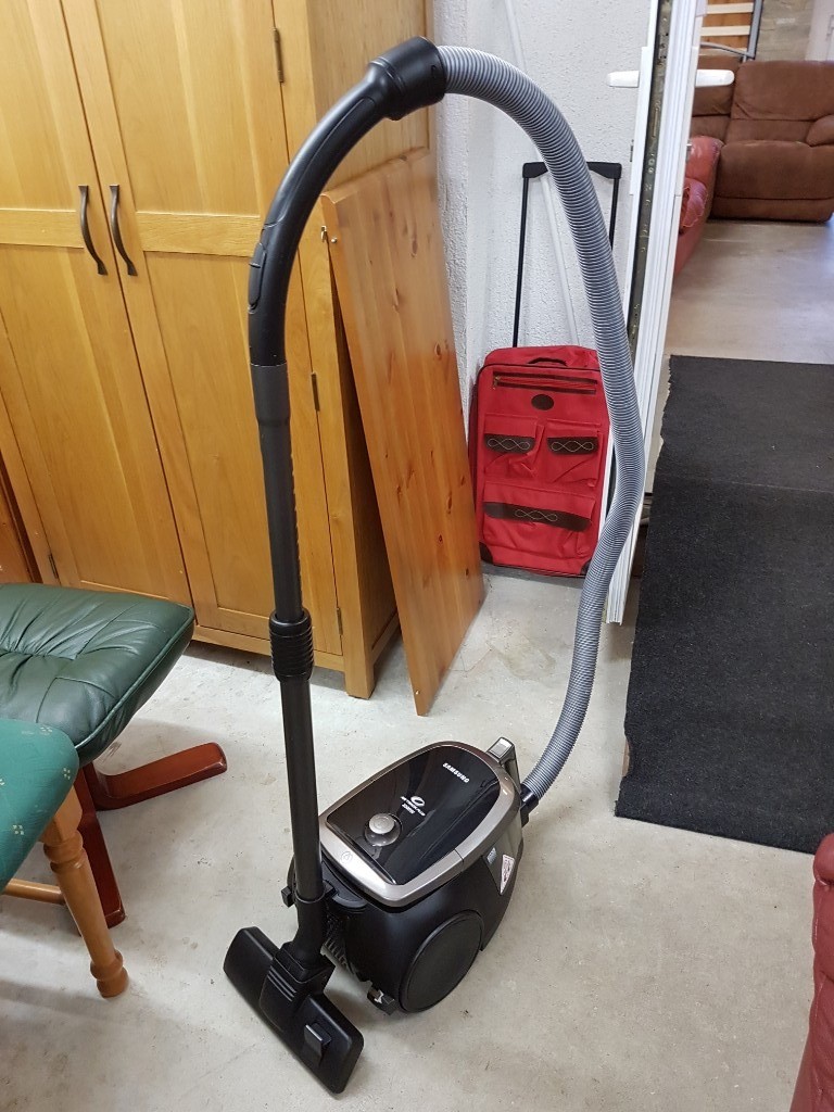 Samsung Air Track Bagless Cylinder vacuum cleaner in Okehampton