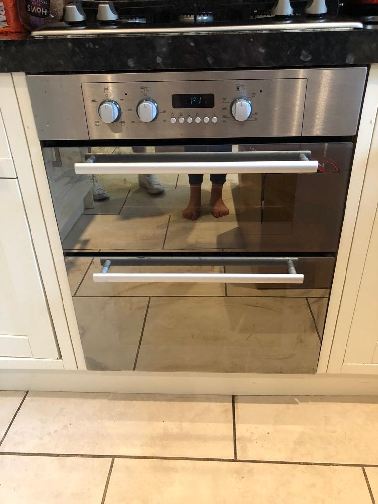 Hotpoint integrated double oven, 4 ring gas hob and extractor fan. in