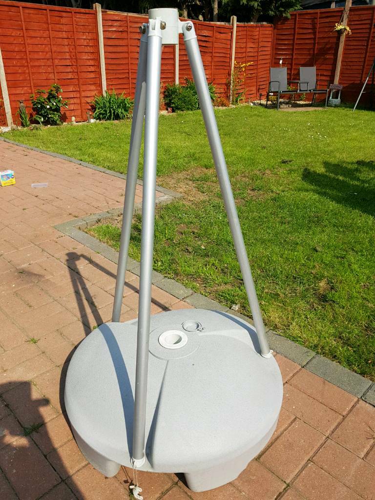 Extra large garden parasol stand in Southampton, Hampshire Gumtree