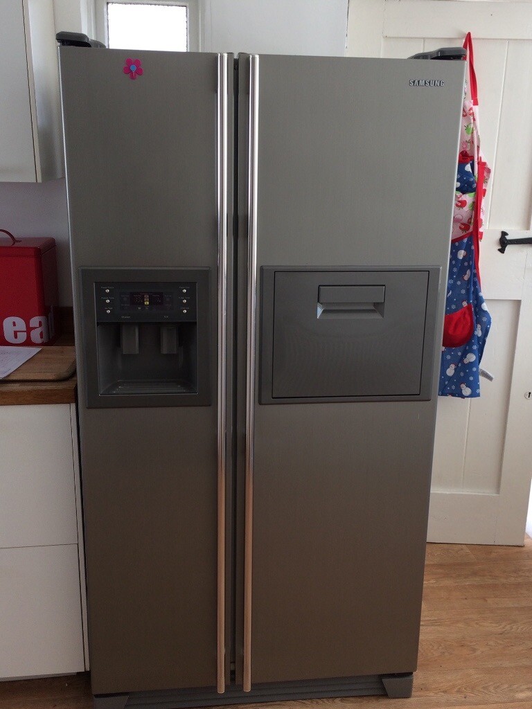 Samsung American style Fridge Freezer with bar in Cyncoed, Cardiff