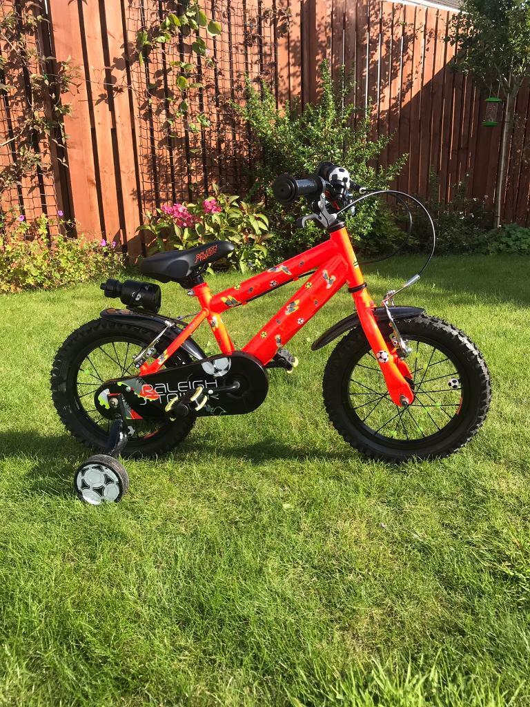 raleigh striker bike 1980s