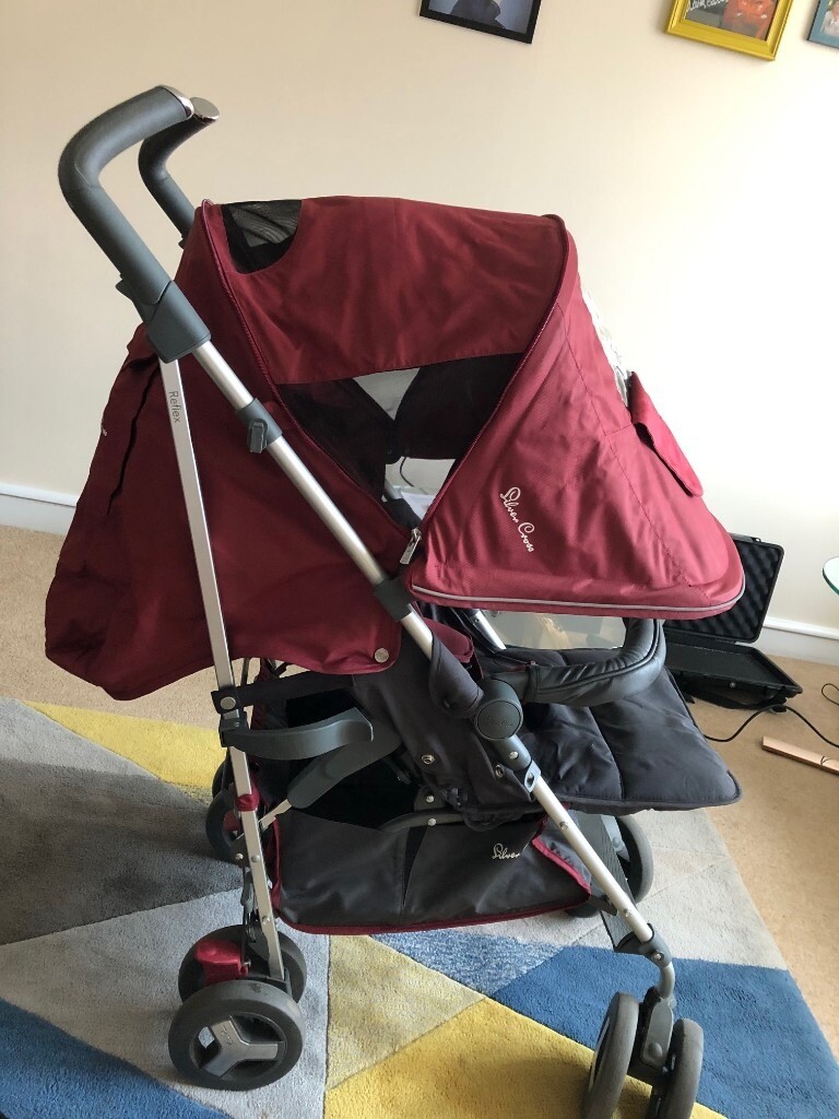 SILVER CROSS REFLEX STROLLER with rain cover and storage bag in