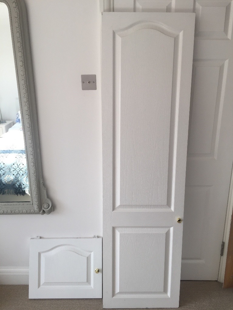 White Wood Effect Built In Wardrobe Doors 18