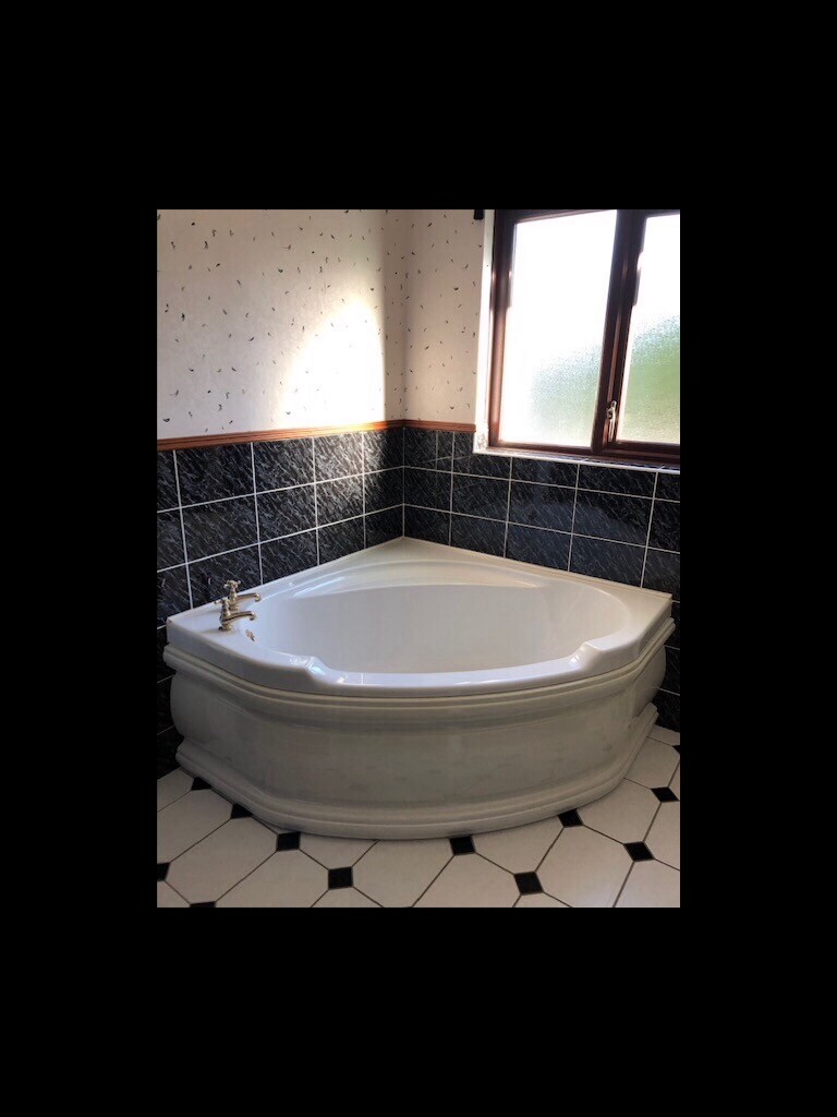 Corner bath in Banbridge, County Down Gumtree