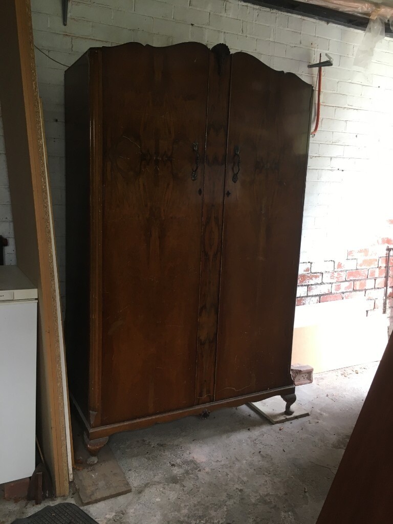 ANTIQUE 1950'S WRIGHTON BEDROOM FURNITURE, WARDROBE AND DRESSER