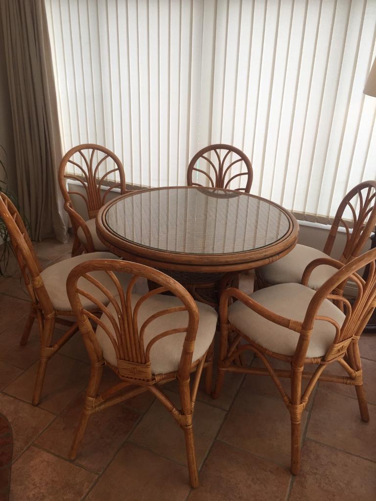 Round Wicker Table with glass top and 6 chairs | in ...