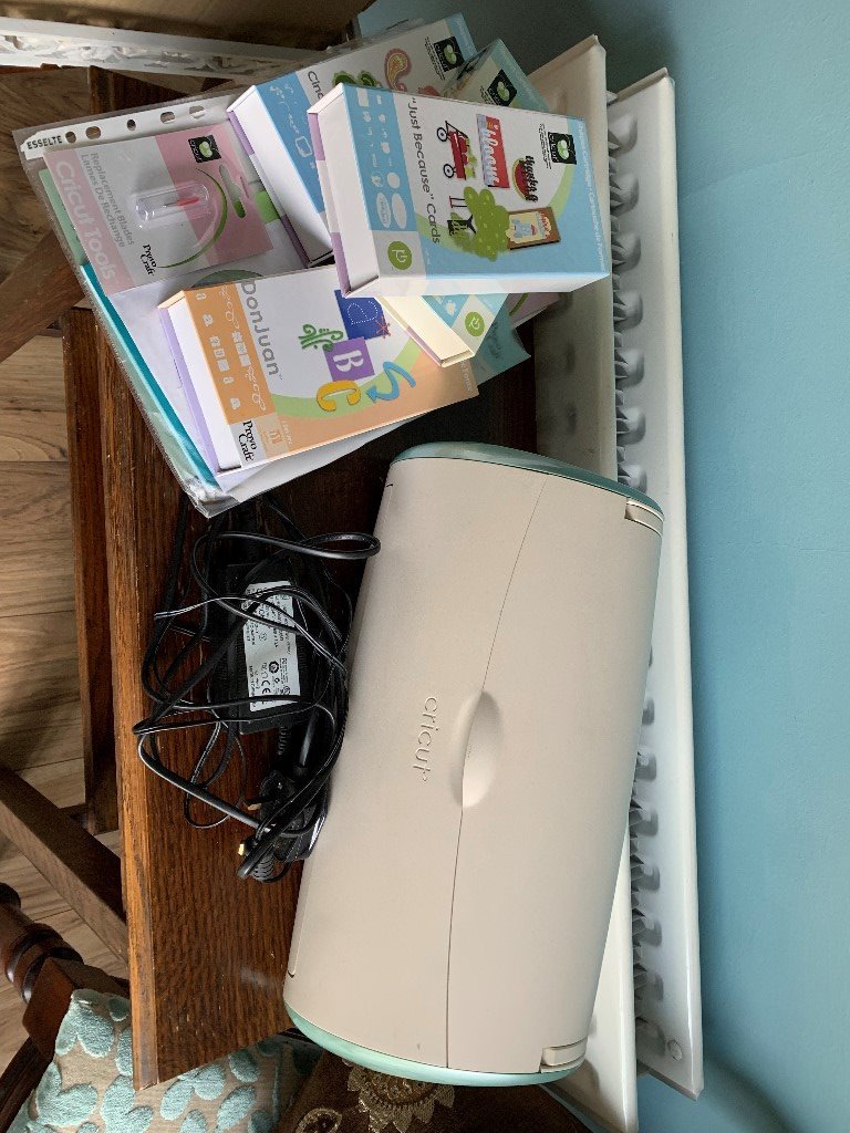 Cricut Create Personal Electronic Cutter, User Manual, CD and four