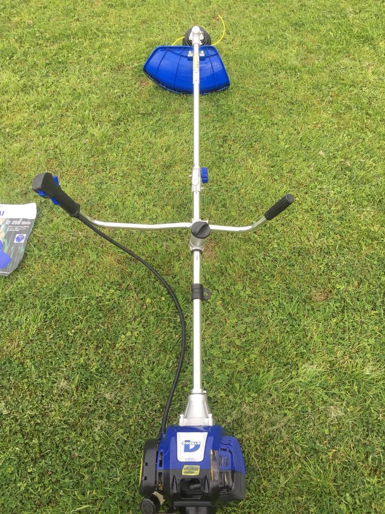 Hyundai Brush Cutter / Strimmer in Newmains, North Lanarkshire Gumtree