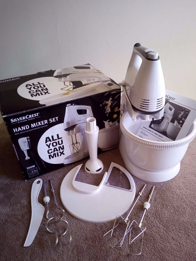 SILVERCREST KITCHEN TOOLS® 300W Hand Mixer Set LIke new!!! in