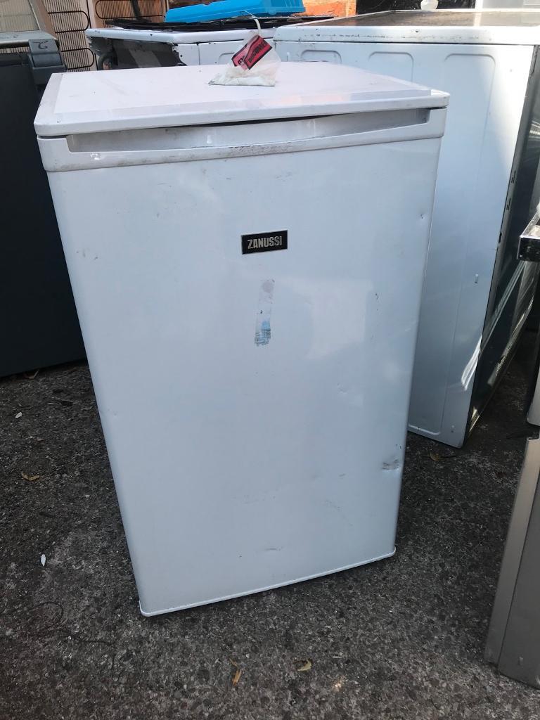 Under counter fridge for sale !!!! in Bilston, West Midlands Gumtree