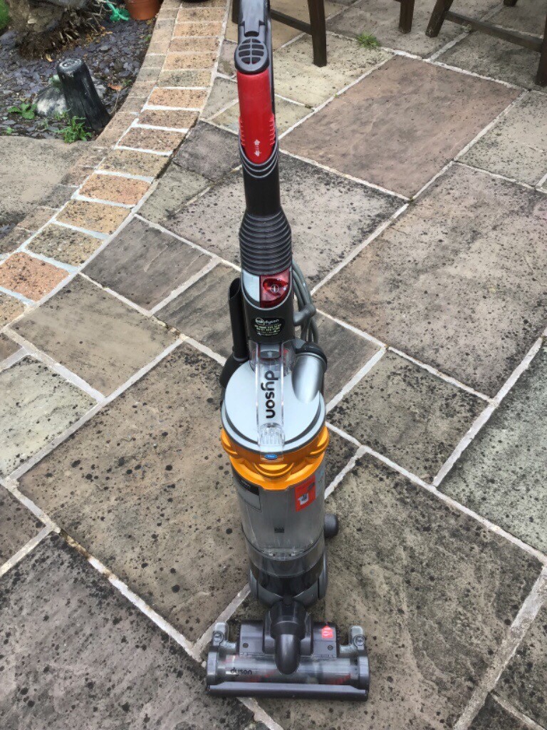 Dyson DC18 Slim All Floors (Spares or Repair) in Sheffield, South