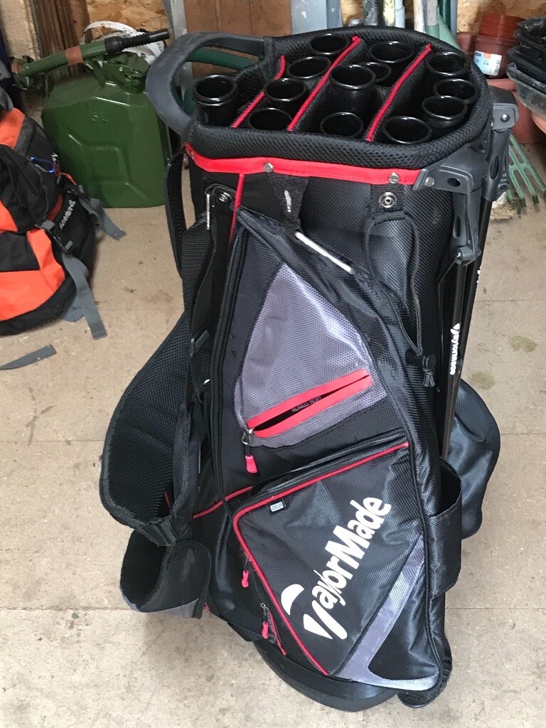 Taylormade golf bag in very good condition in Swindon, Wiltshire