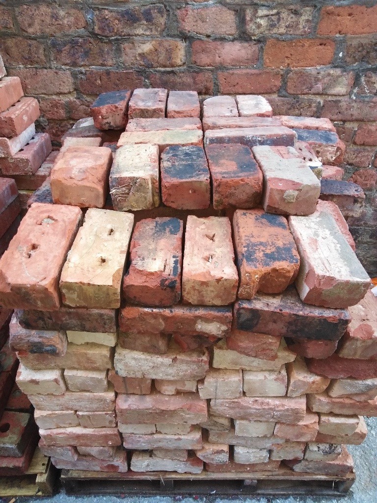 500+ RECLAIMED BRICKS FOR SALE BARGAIN PRICE in Southport