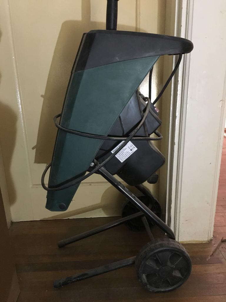 Garden shredder from B & Q in Woking, Surrey Gumtree