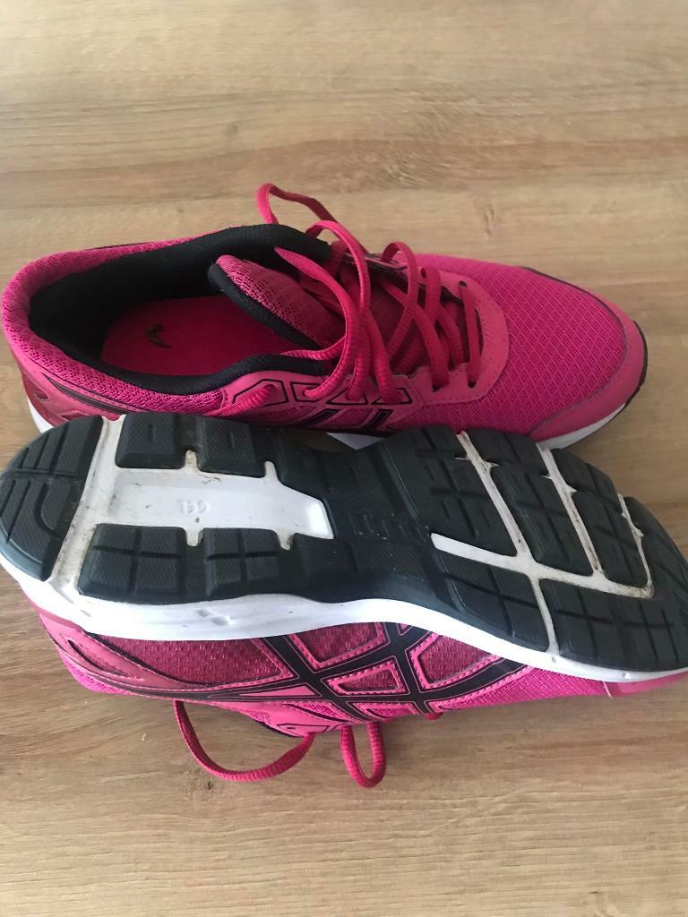 asics 39.5 asics 39.5