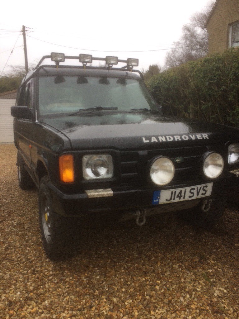 Land Rover discovery, 1992 J Reg, Black, 164,000 miles, drives well but