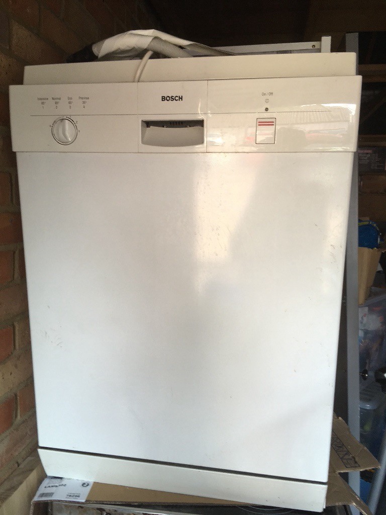 White Bosch dishwasher for sale. Working perfectly selling due to