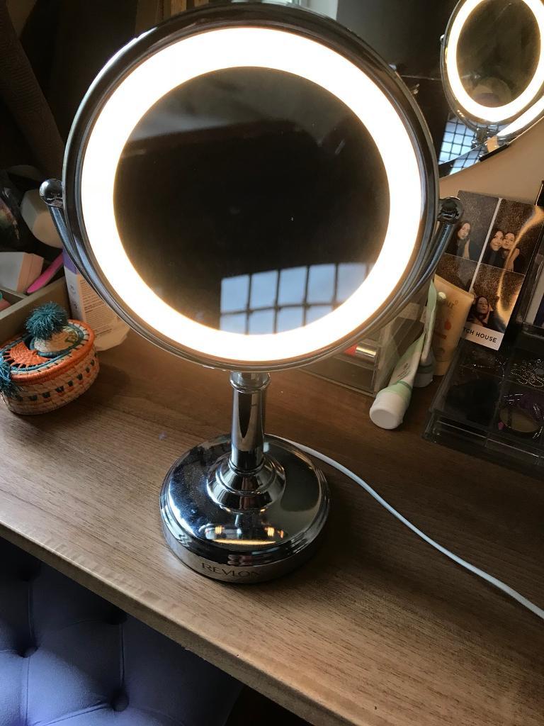 Revlon beauty mirror with light in Tottenham, London Gumtree