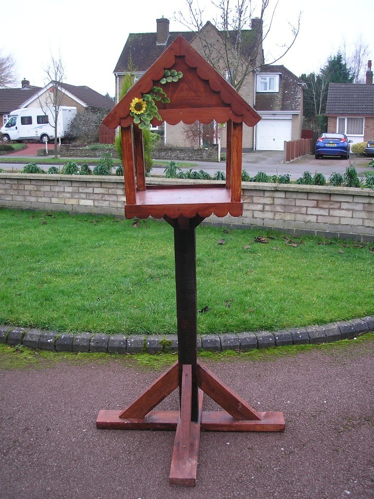 Large bird table with waterproof mineral felt green roof. in Oadby, Leicestershire Gumtree