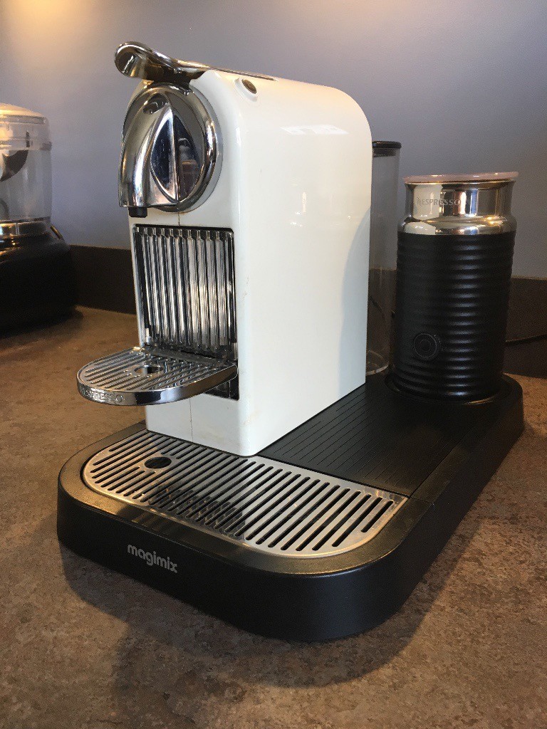 Nespresso Coffee Machine Magimix Citiz & Milk | in ...