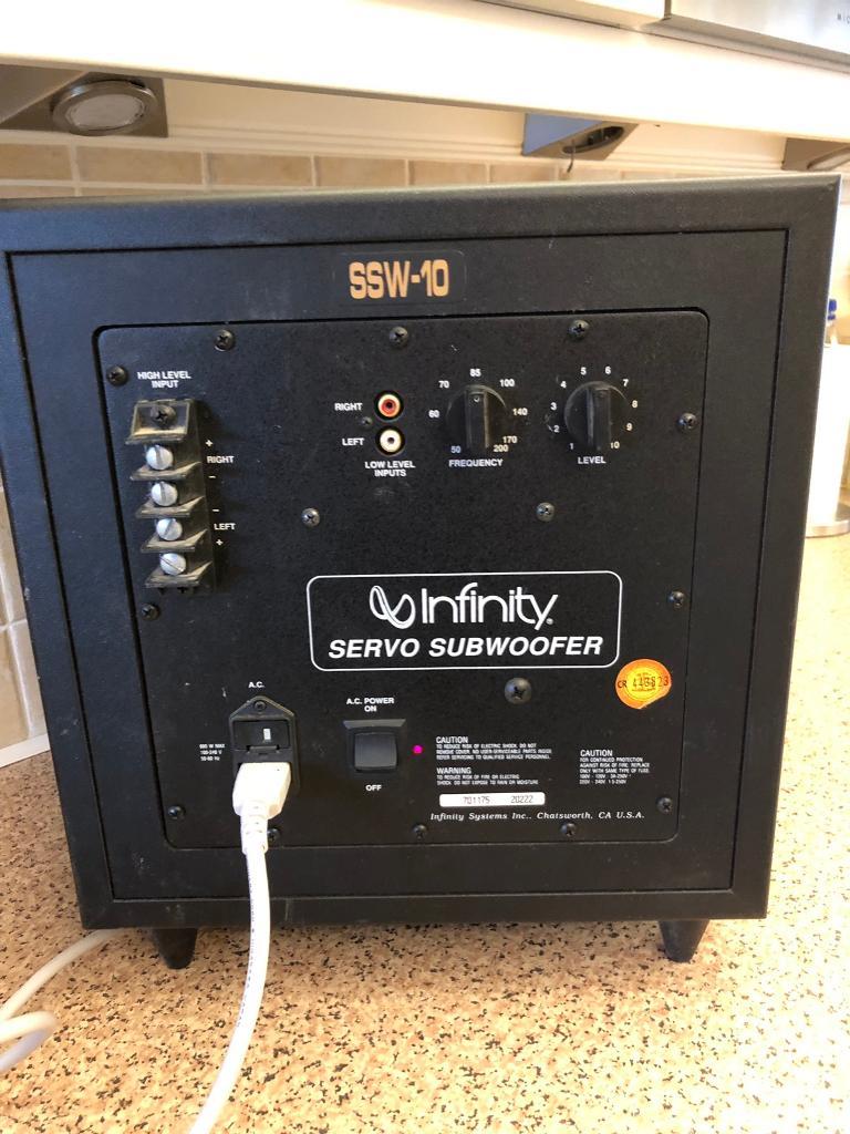 Subwoofer Infinity SSW10, used and in excellent condition in