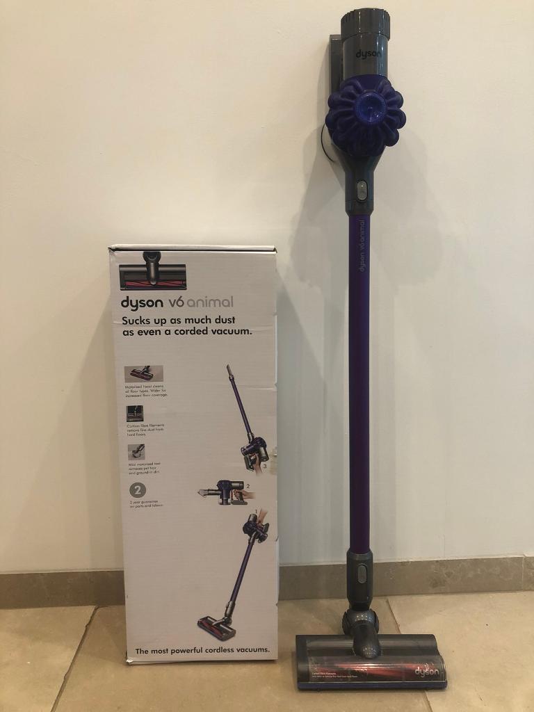 dyson v6 animal charging light