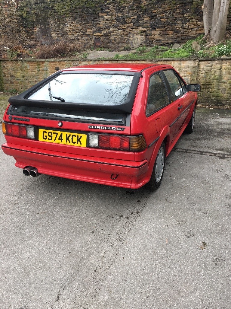 Volkswagen scirocco 1.8 1990 g reg good condition for age spares or repair  no mot