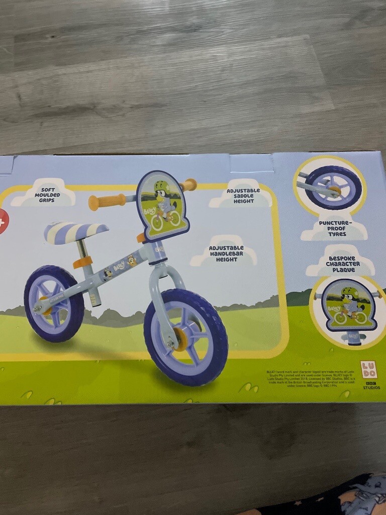 Bluey balance bike new sealed in box childs in East End, Glasgow