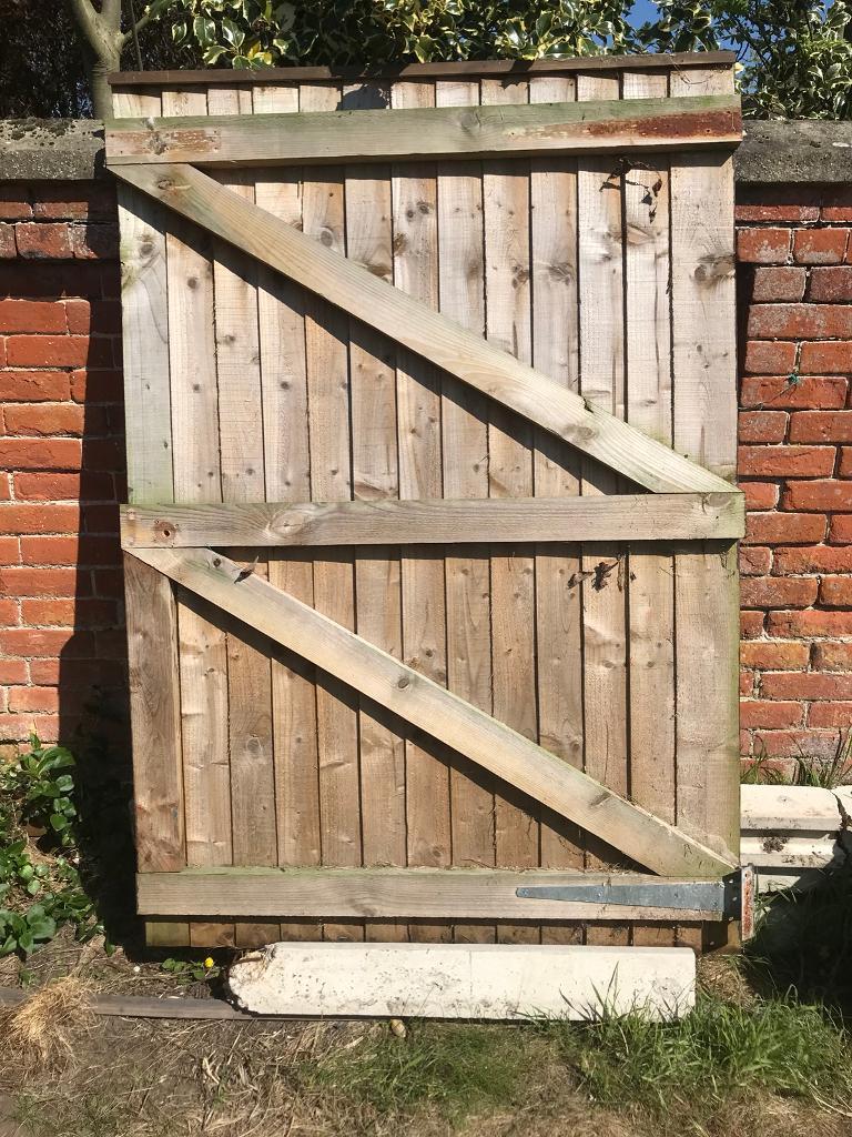 Wooden Gate 6ft by 4ft in Lowestoft, Suffolk Gumtree