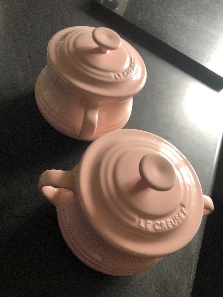 2x Le Creuset pastel pink soup bowls/pots mini casserole lid in