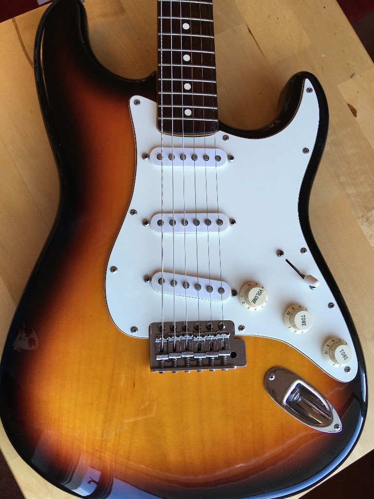 Fender Stratocaster Mexican MIM 1995 Sunburst in Oban, Argyll and