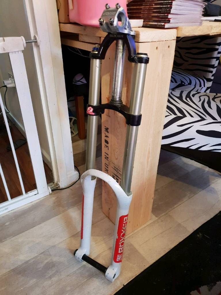 Rock Shox Boxxer triple clamp forks. in KirkbyinAshfield