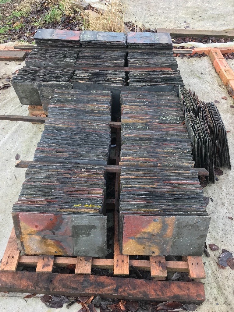 OLD SLATE ROOF TILES FOR SALE AT WORKSOP NOTTINGHAMSHIRE in Worksop