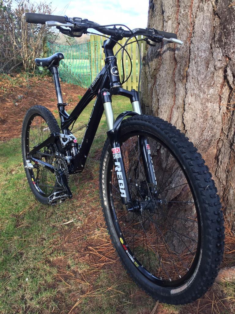 ***Now Sold*** Giant Trance 2 XS full suspension mountain bike in