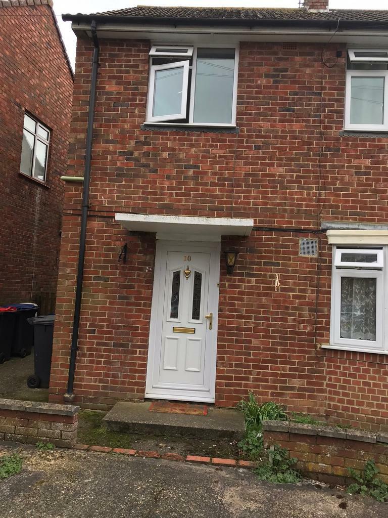3 Bedroom House For Rent in Spring Lane, Canterbury, CT1 in