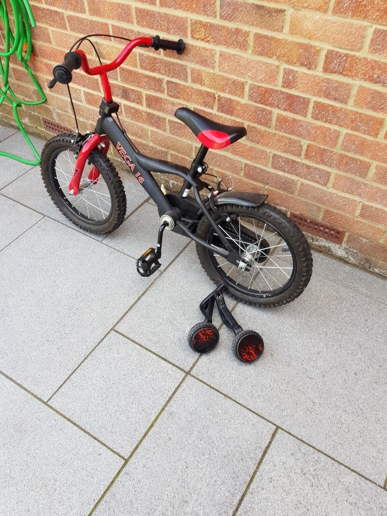 cheap childrens bikes with stabilisers