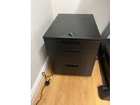 Chest with 3 drawers with code lock