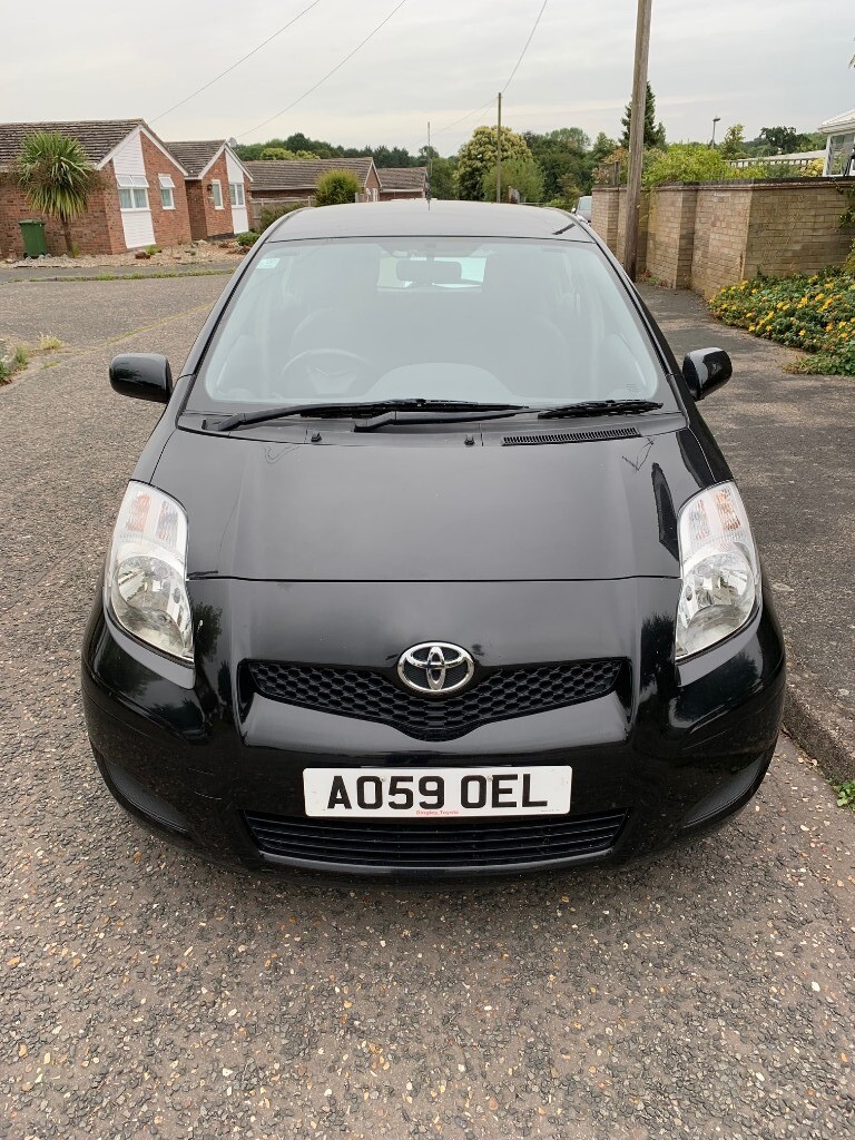 Toyota Yaris TR VVT 1.33cc BLACK fantastic condition only 64k miles 5