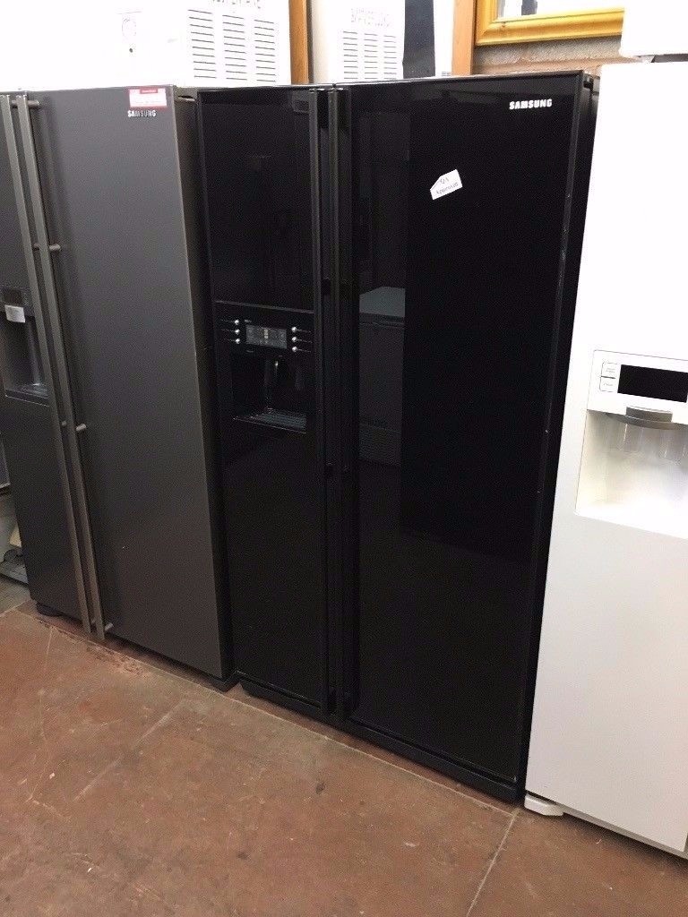 SAMSUNG AMERICAN BLACK FRIDGE FREEZER GLASS DOOR USED in Hockley