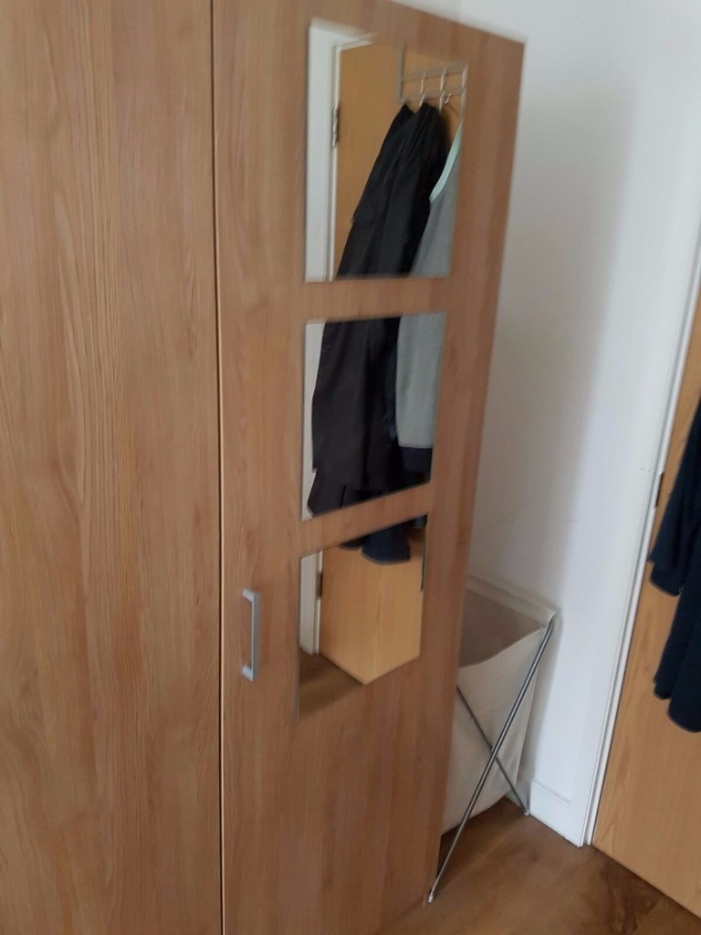3door wardrobe (1 mirror broken) in Heathrow, London Gumtree