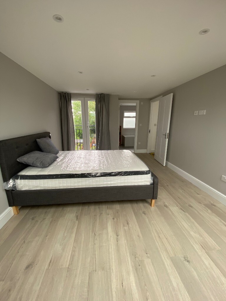 BEAUTIFUL EN SUITE DOUBLE ROOMS AVAILABLE FOR RENT IN FELTHAM in Heathrow, London Gumtree