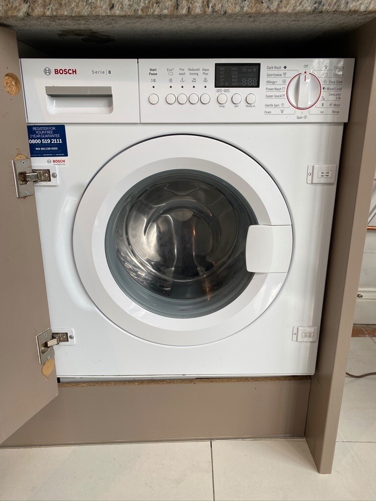 Bosch Serie 8 Fully integrated Automatic washing machine Used in Ealing Broadway, London