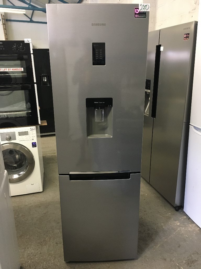 SAMSUNG RB31FDRNDSA 60/40 Fridge Freezer Graphite in Waterbeach