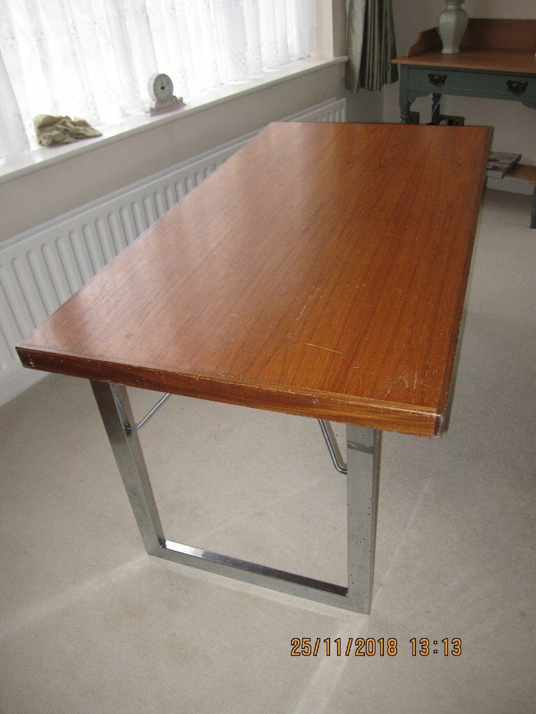solid folding table
