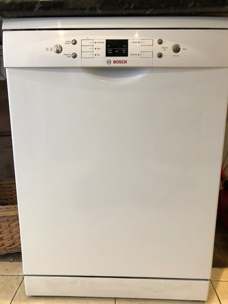 Bosch dishwasher 60cm white 2 y/o excellent condition SMS58T12GB