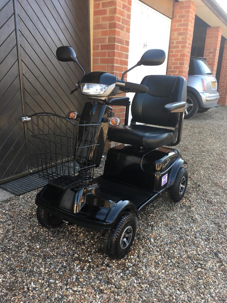 Rascal frontier 8mph mobility scooter excellent condition in South