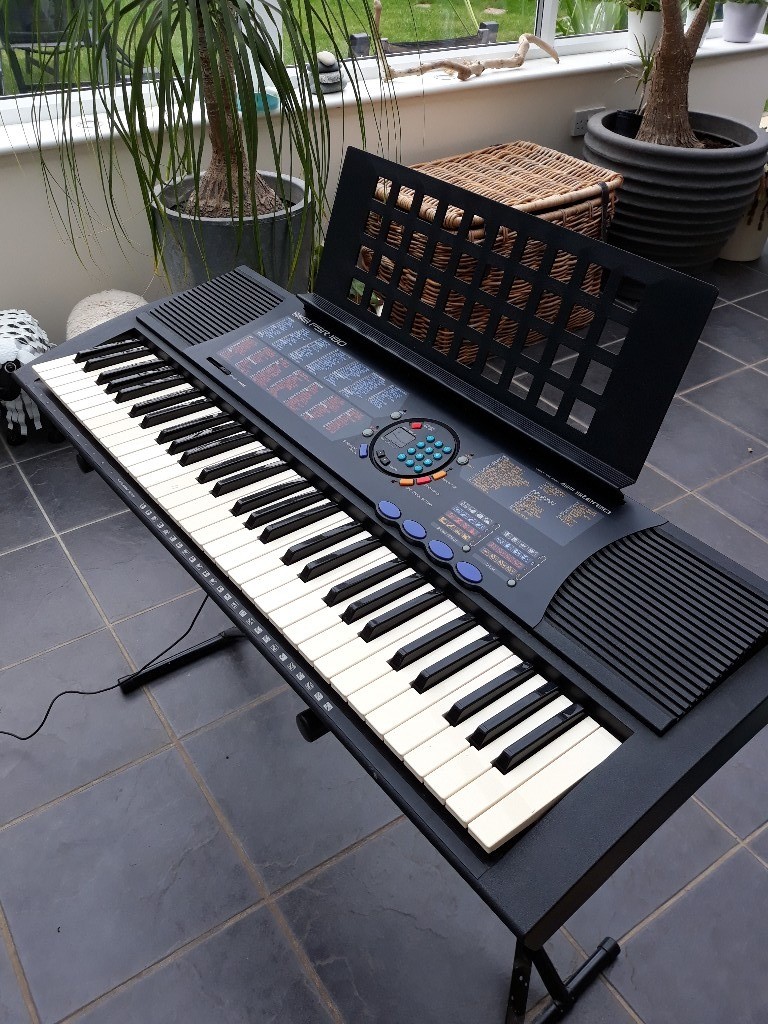 Electronic Keyboard Yamaha PSR 180 with Stand in Hayling Island
