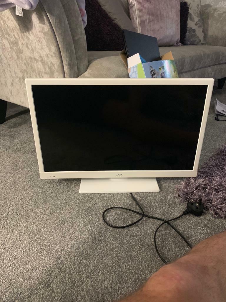 White 24” Logik TV with inbuilt DVD player in Sunderland, Tyne and