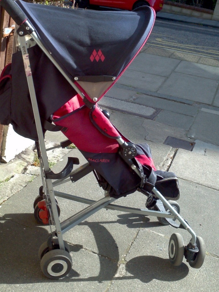 Maclaren Buggy very lightweight umbrella fold in Murrayfield